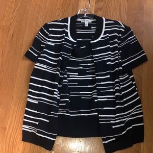 100% Authentic St. John Sport Women’s 2 piece top + short sleeve jacket size S/M